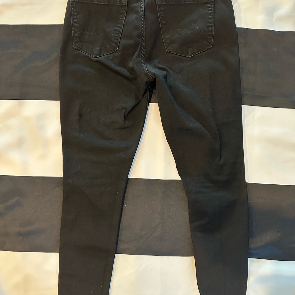 Classic Black Denizen from Levi’s high rise skinny jean - Picture 4 of 6